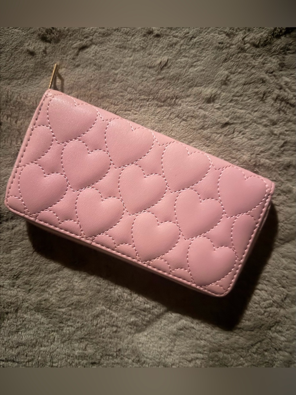 Pink Quilted Vegan Leather Heart Zip Wallet NWOT